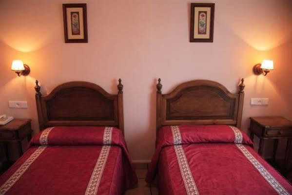 Hotel Patri Huéscar Zewnętrze zdjęcie